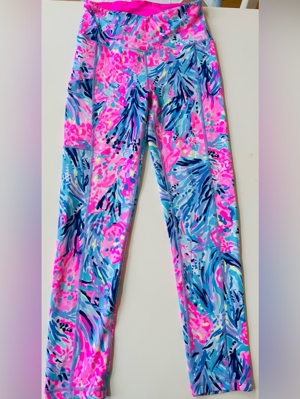 Lilly Pulitzer Luxletic Weekender, xs